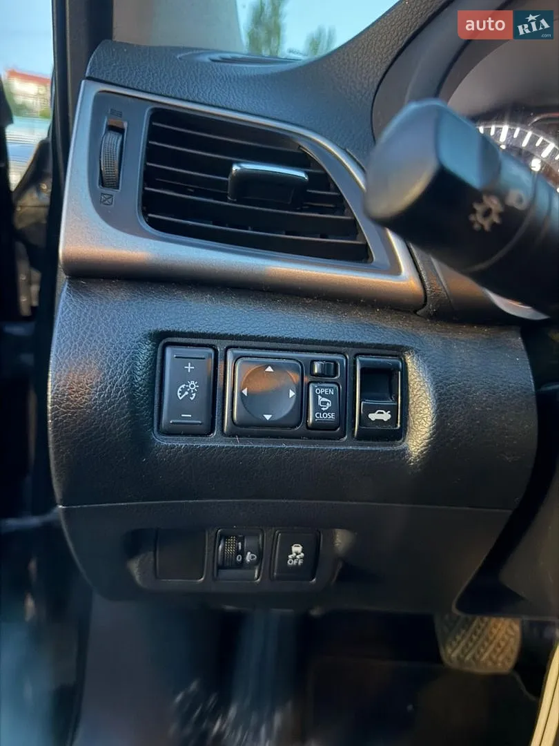 2015 Nissan Sentra - мініатюра 10
