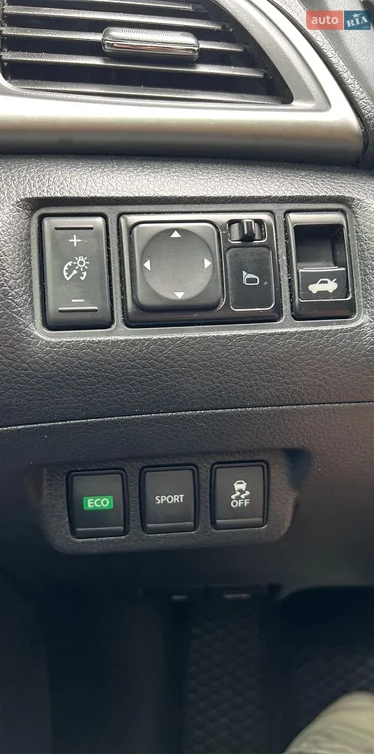 2016 Nissan Sentra - мініатюра 20