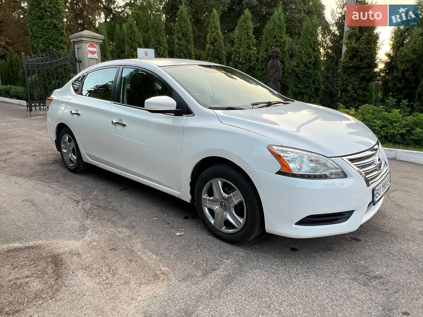 2013 Nissan Sentra - мініатюра 11