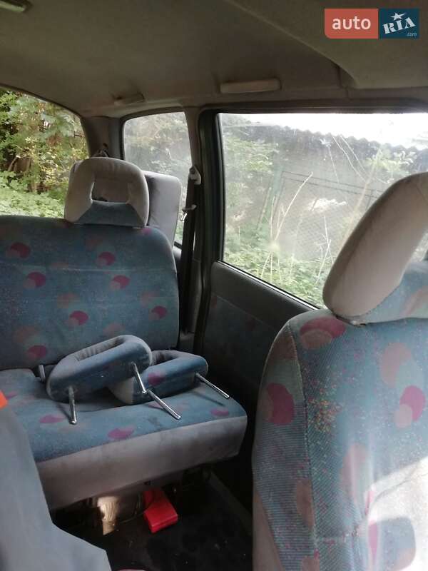 Минивэн Nissan Serena 1999 в Снятине