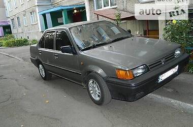 Седан Nissan Sunny 1989 в 