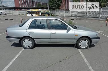 Седан Nissan Sunny 1993 в Києві
