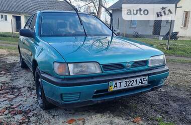 Седан Nissan Sunny 1994 в Ивано-Франковске