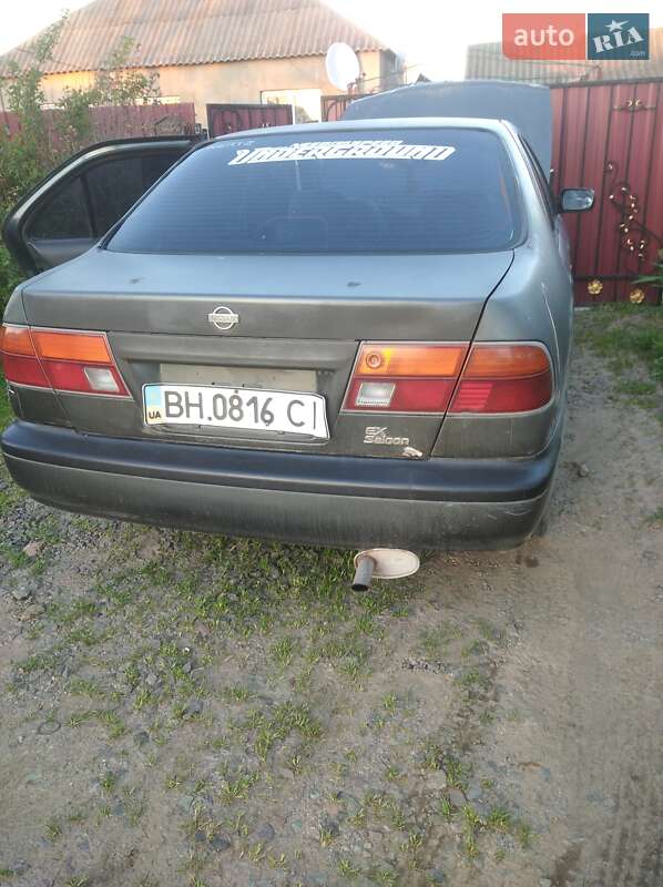 Седан Nissan Sunny 1997 в Одесі