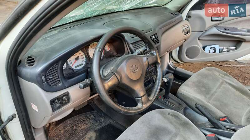 Седан Nissan Sunny 2003 в Харкові