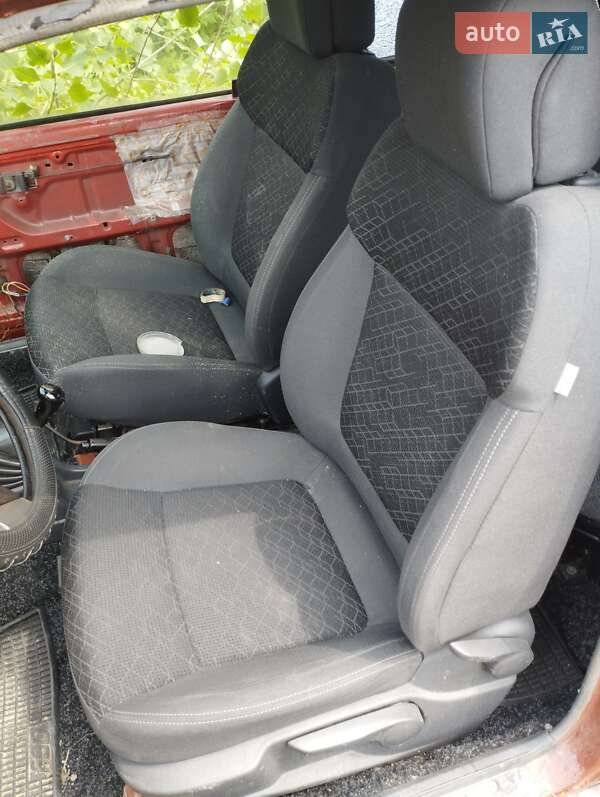 Хэтчбек Nissan Sunny 1988 в Шепетовке