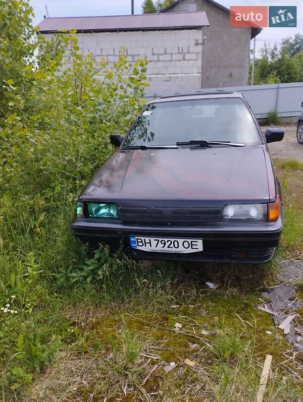 Хэтчбек Nissan Sunny 1988 в Шепетовке