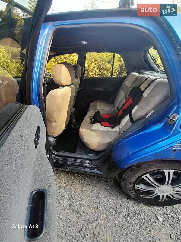 Седан Nissan Sunny 1995 в Рахове