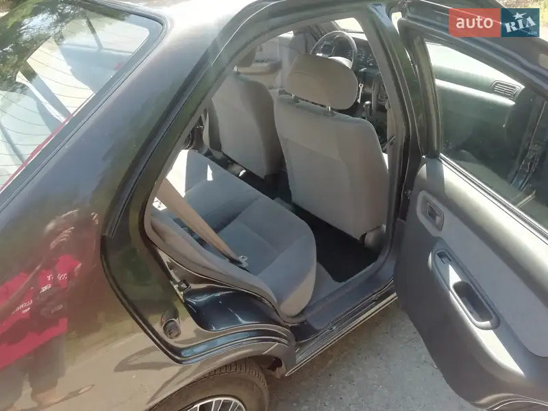 Nissan Sunny 1999 VIN JN1DB41S9XW003007 фото оголошення 8 з 45