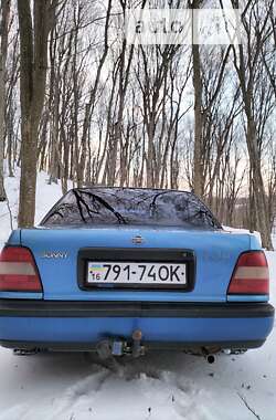 Седан Nissan Sunny 1995 в Чечельнике
