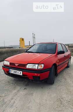 Седан Nissan Sunny 1992 в Херсоне