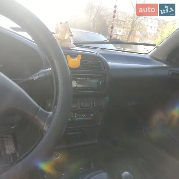 Nissan Sunny 1994