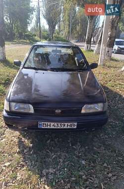 Седан Nissan Sunny 1991 в 