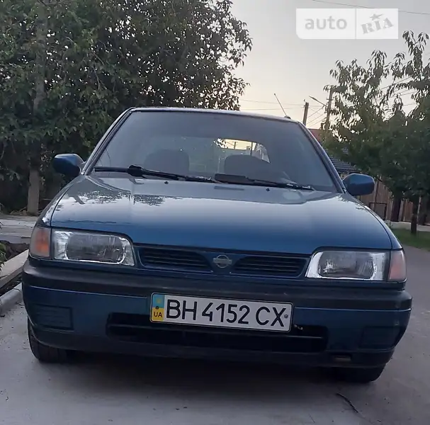 Nissan Sunny 1995
