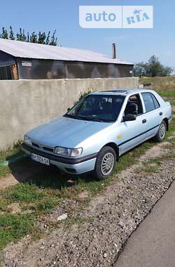 Седан Nissan Sunny 1993 в Одессе