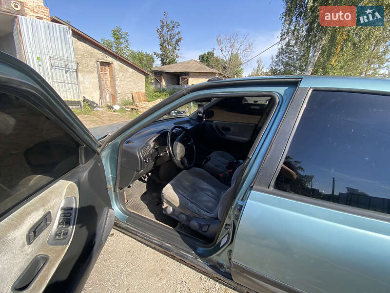 Седан Nissan Sunny 1994 в Житомире фото 7 Седан Nissan Sunny 1994 в Житомире