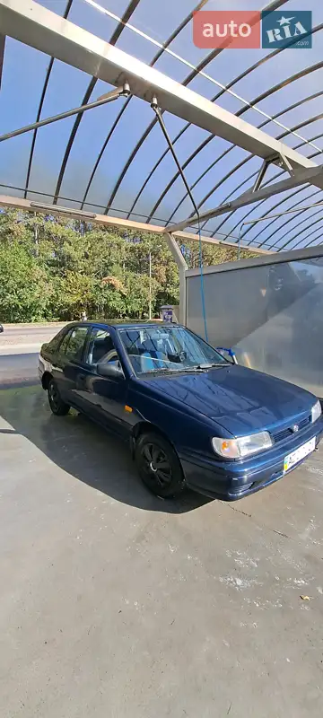 Nissan Sunny 1994