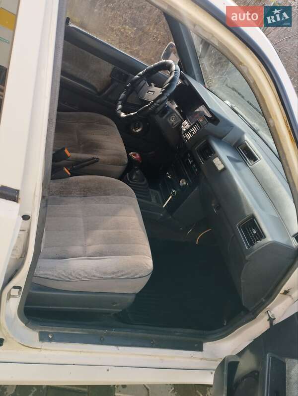 Хэтчбек Nissan Sunny 1989 в Одессе