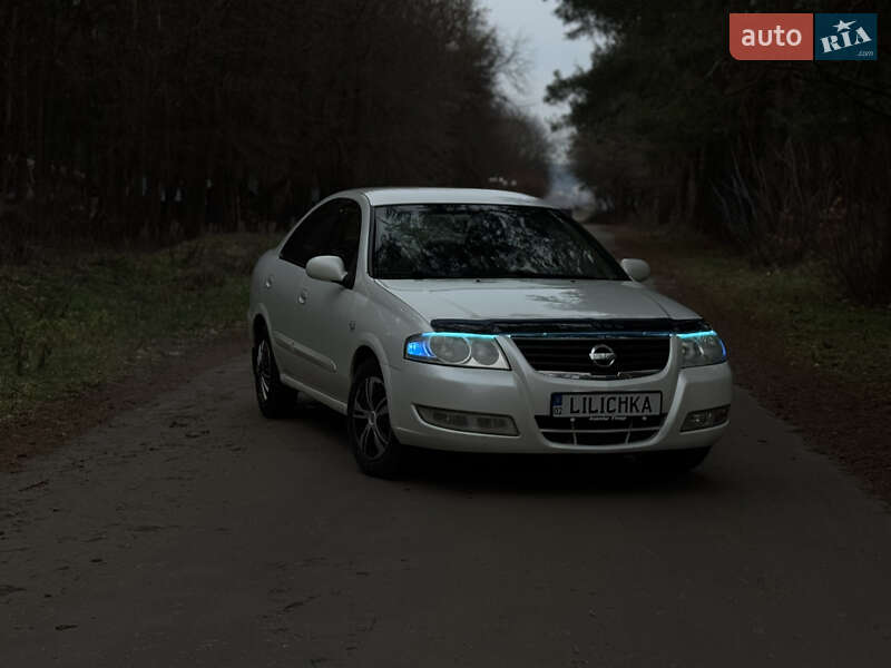 Nissan Sunny 2008
