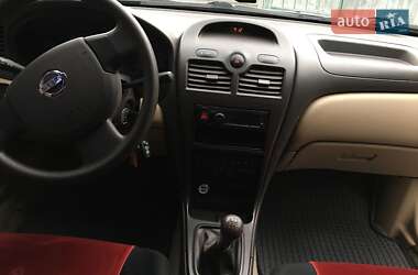 Седан Nissan Sunny 2008 в 