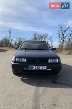 Седан Nissan Sunny 1992 в Овідіополі