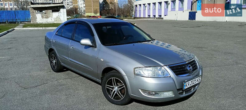 Nissan Sunny 2008
