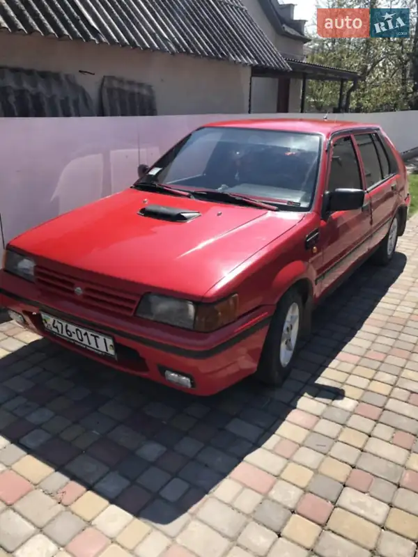 Nissan Sunny 1990