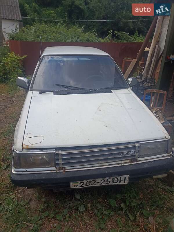 Седан Nissan Sunny 1984 в 