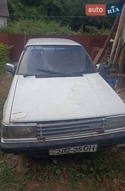 Седан Nissan Sunny 1984 в 