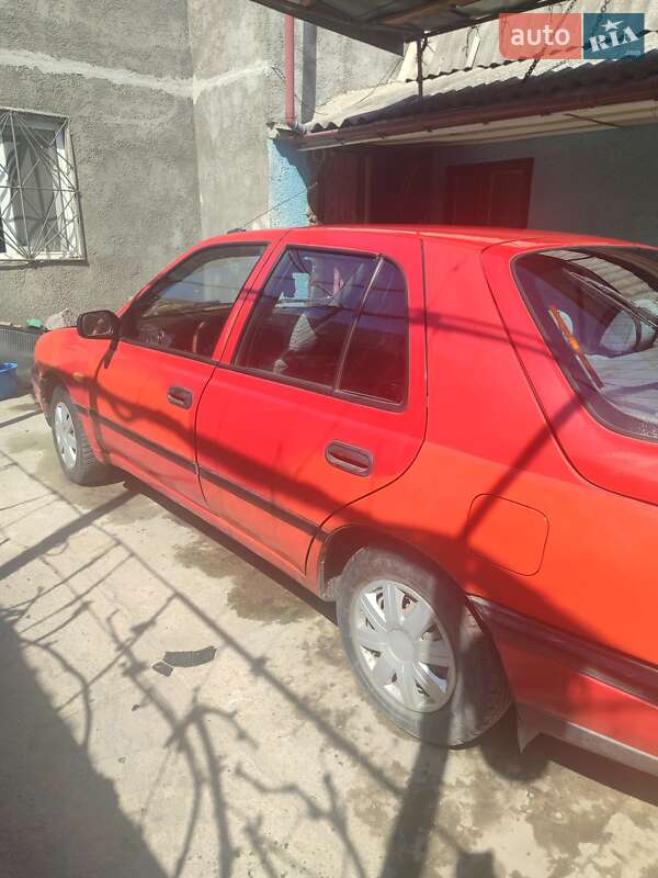 Седан Nissan Sunny 1994 в Белгороде-Днестровском