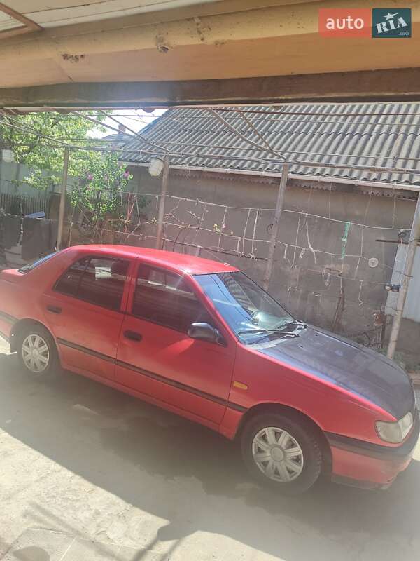 Седан Nissan Sunny 1994 в Белгороде-Днестровском