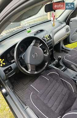 Седан Nissan Sunny 2007 в 