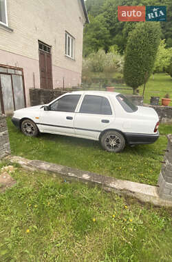 Седан Nissan Sunny 1990 в Бережанах