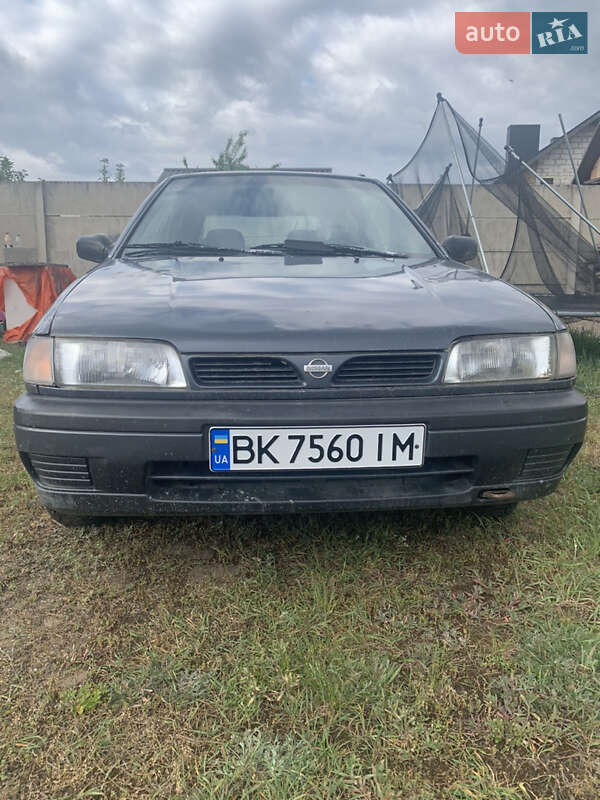 Nissan Sunny 1994