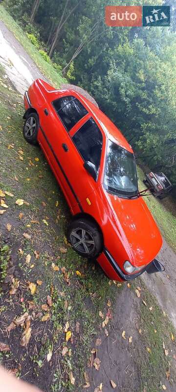 Седан Nissan Sunny 1994 в Днепре