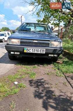 Седан Nissan Sunny 1985 в Староконстантинове