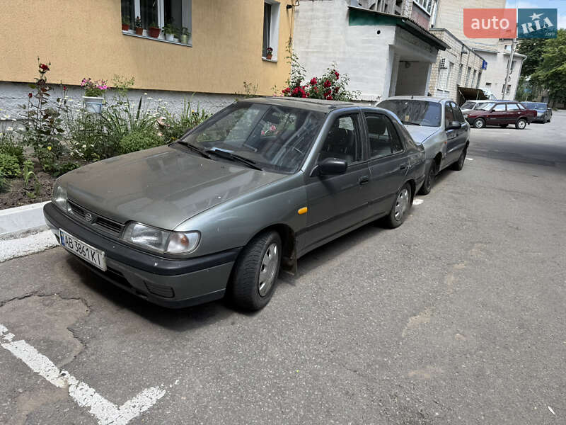 Седан Nissan Sunny 1994 в Виннице фото 2 Седан Nissan Sunny 1994 в Виннице