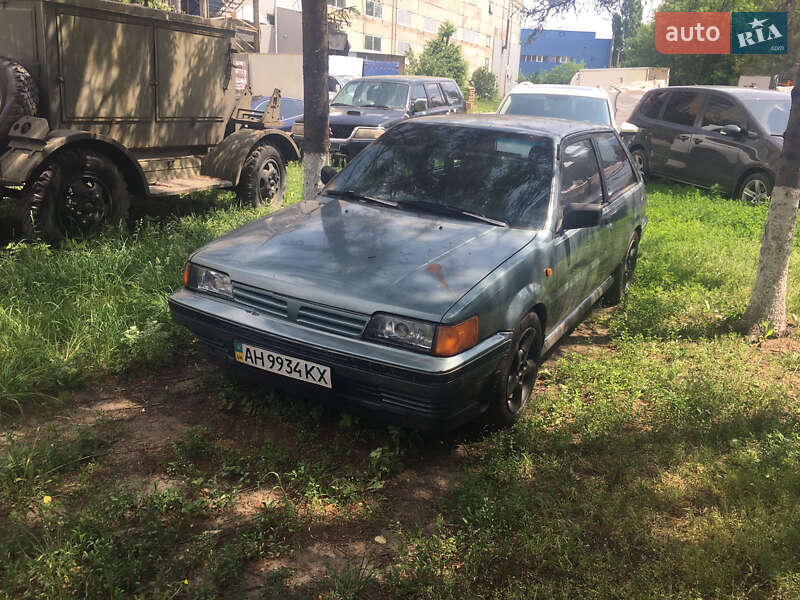 Nissan Sunny 1989