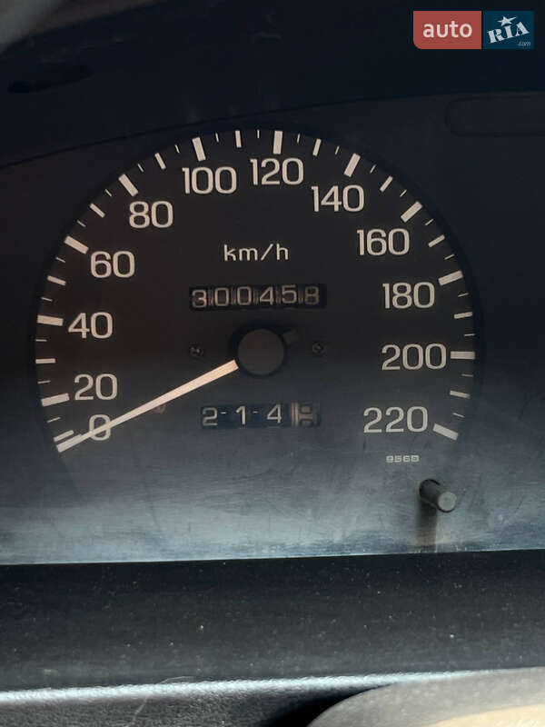 Седан Nissan Sunny 1997 в Ирпене