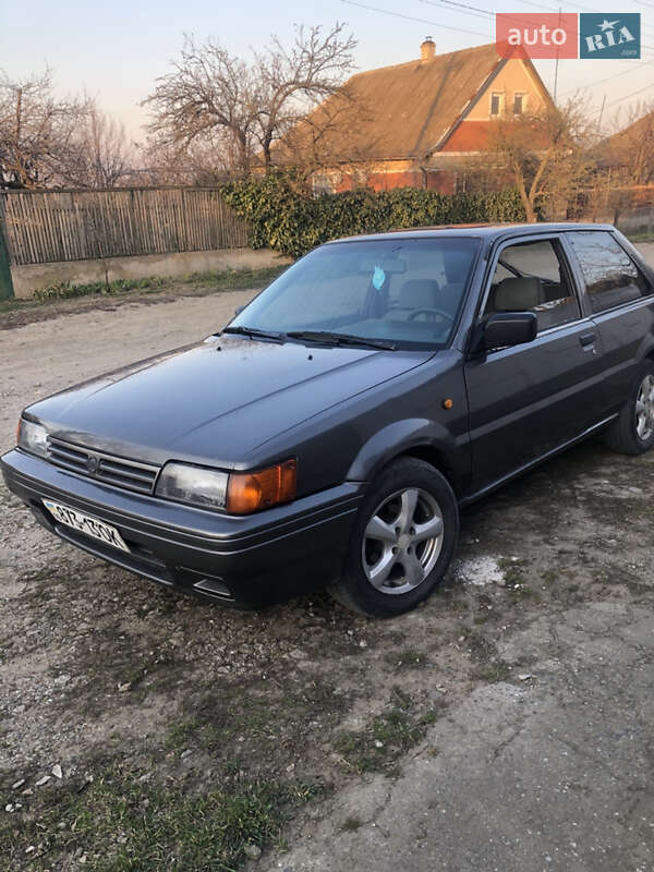 Хетчбек Nissan Sunny 1989 в Білгороді-Дністровському
