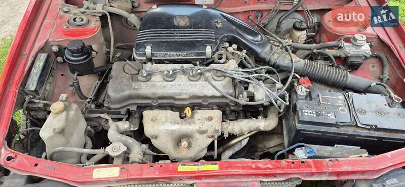 Седан Nissan Sunny 1991 в Вараші