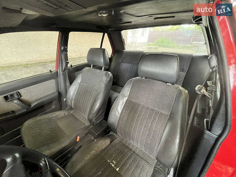 Седан Nissan Sunny 1986 в Виноградові