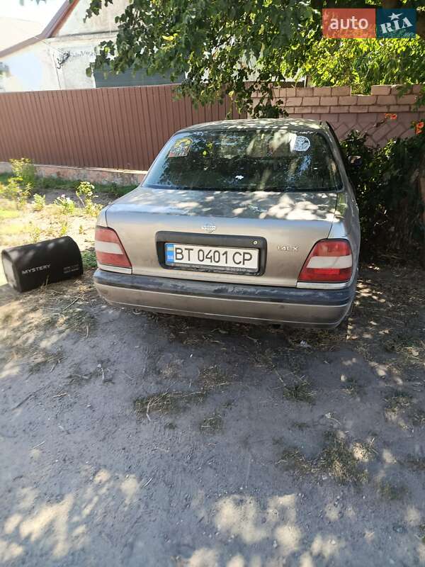 Седан Nissan Sunny 1996 в Николаеве фото Седан Nissan Sunny 1996 в Николаеве