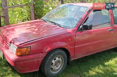 Хэтчбек Nissan Sunny 1987 в Хотине