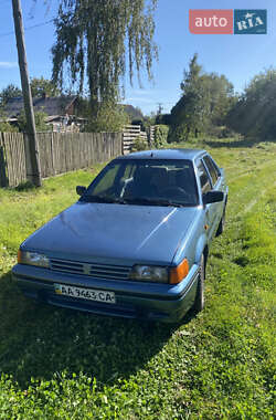 Седан Nissan Sunny 1987 в Полонном