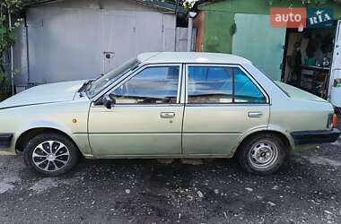 Седан Nissan Sunny 1985 в Трускавце
