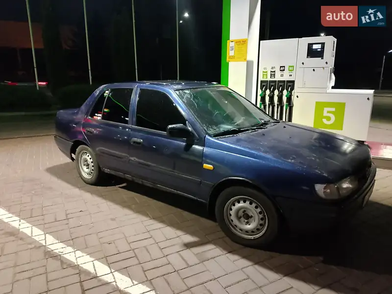 Nissan Sunny 1992