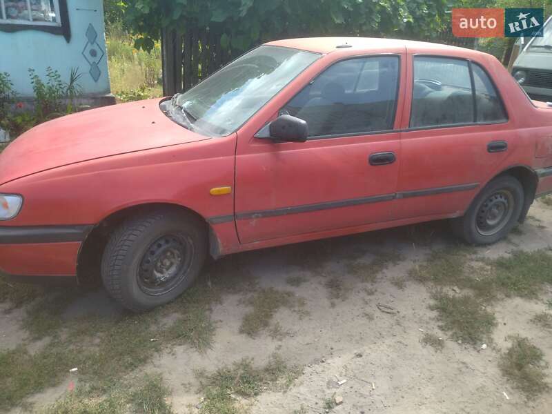 Nissan Sunny 1993