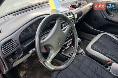 Седан Nissan Sunny 1994 в Киеве