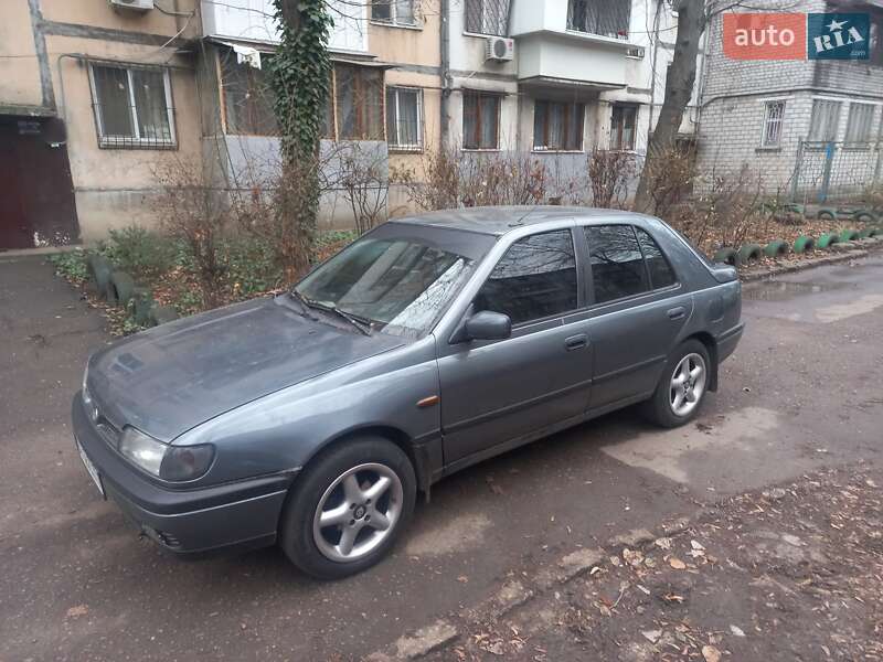 Универсал Nissan Sunny 1992 в Одессе